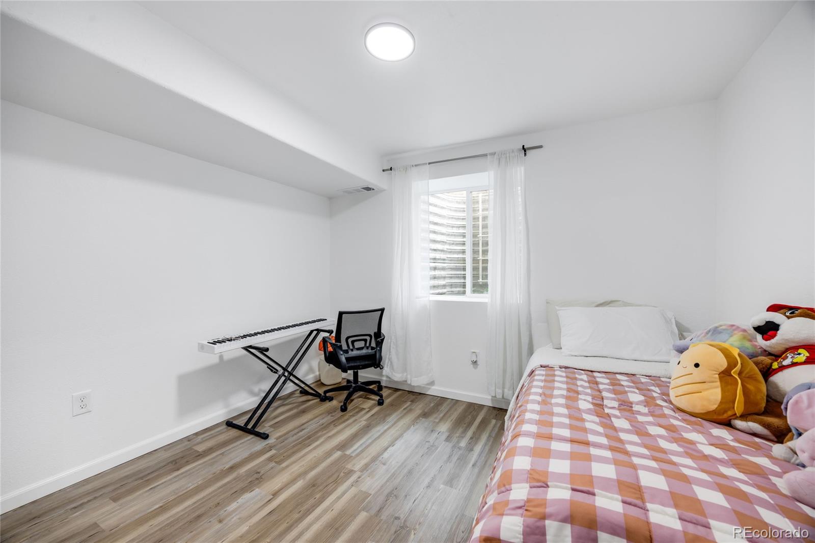 MLS Image #26 for 710  village drive,milliken, Colorado