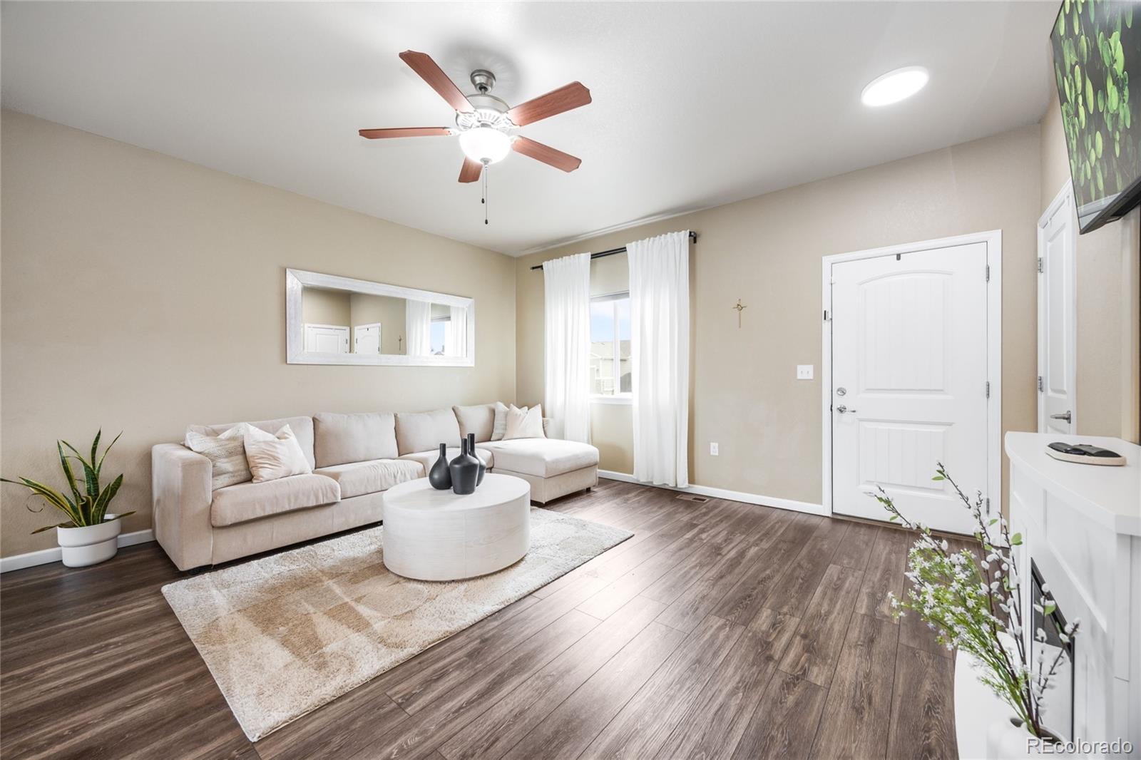 MLS Image #4 for 710  village drive,milliken, Colorado