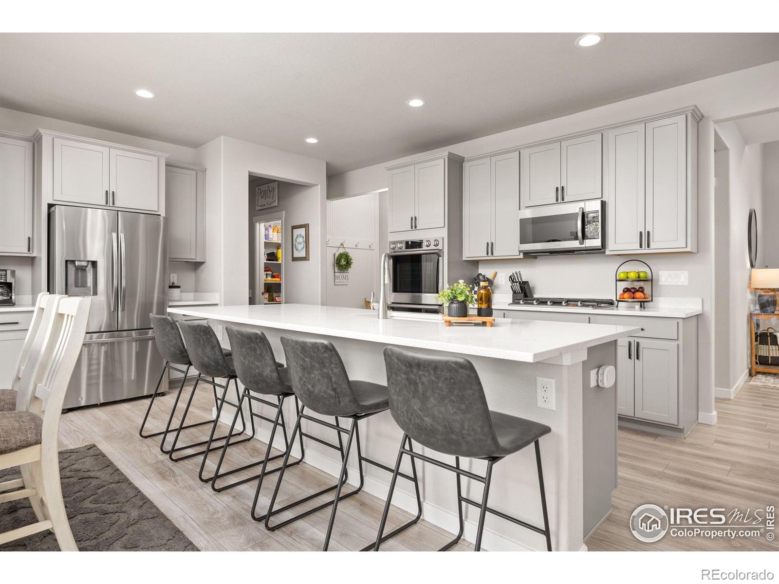 MLS Image #2 for 4547  scenic lane,johnstown, Colorado