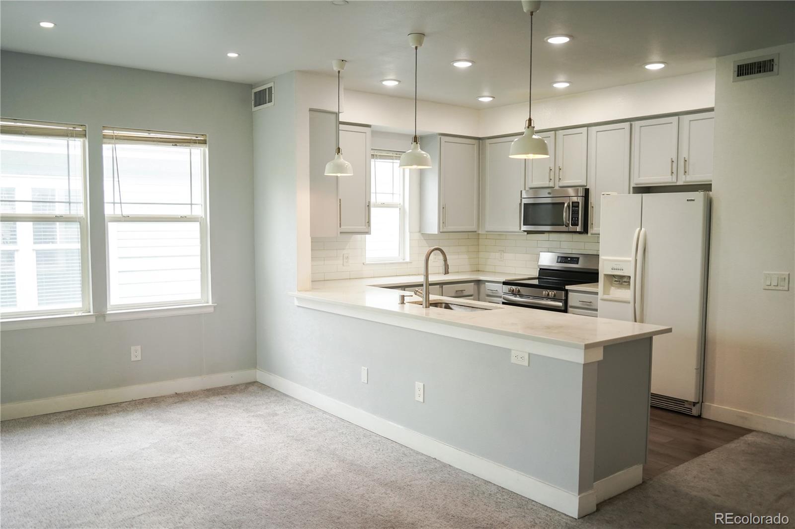 MLS Image #3 for 7462 e 28th avenue avenue,denver, Colorado