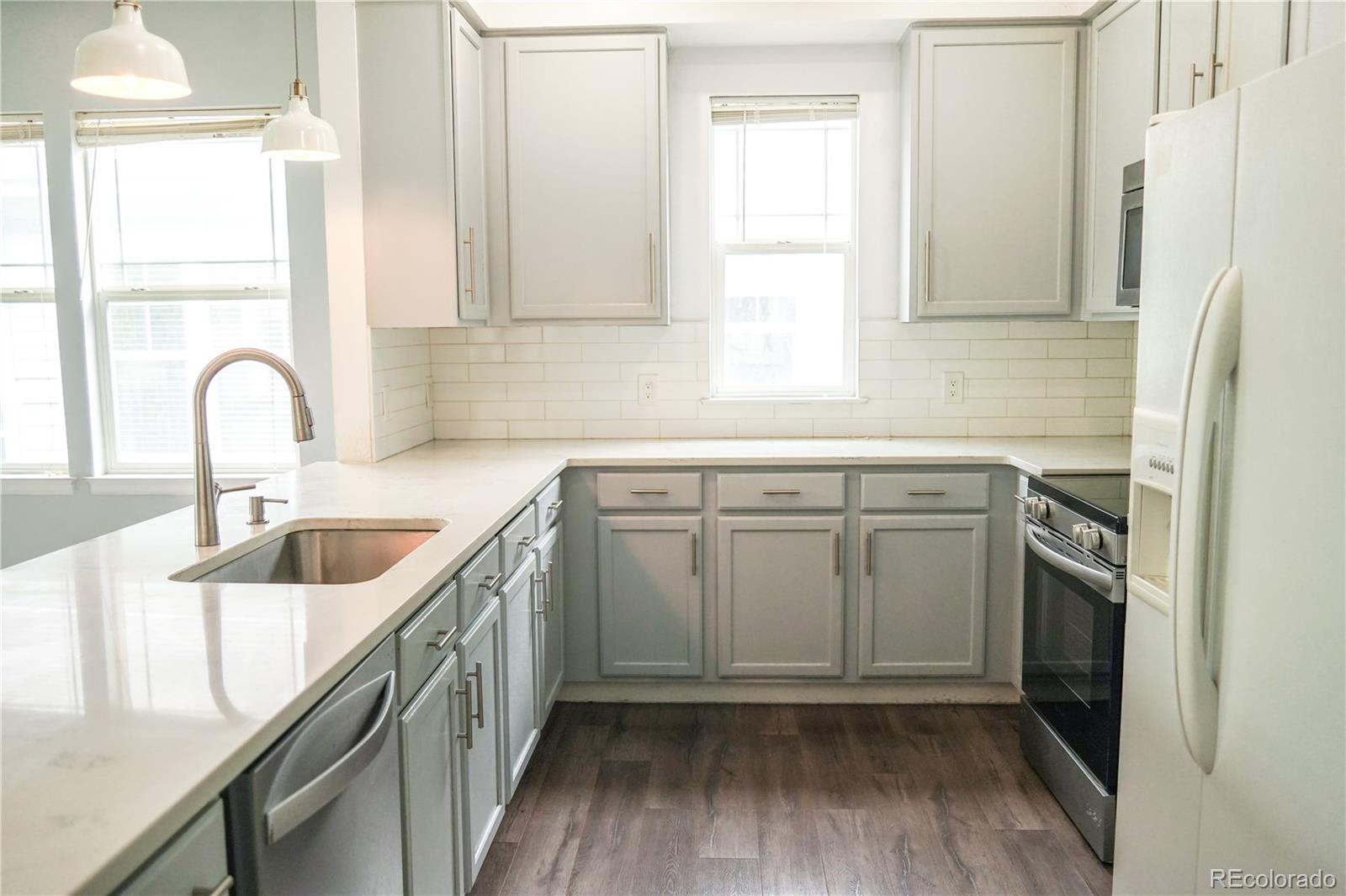 MLS Image #4 for 7462 e 28th avenue avenue,denver, Colorado