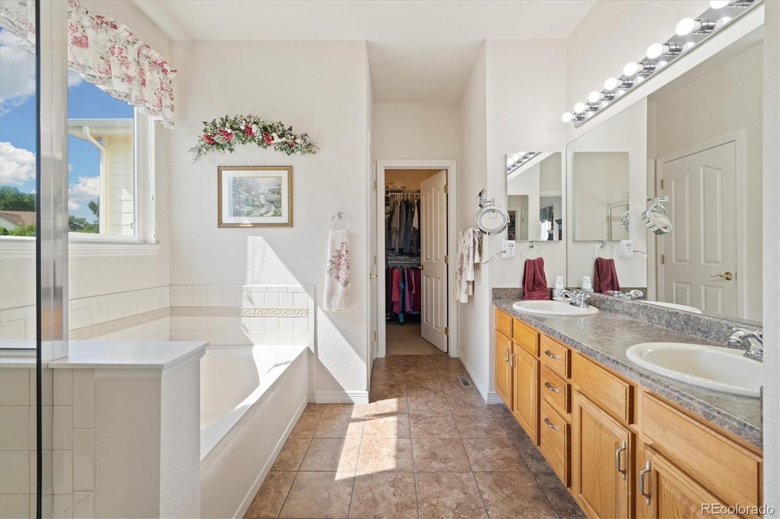 MLS Image #14 for 12522  locust way,thornton, Colorado