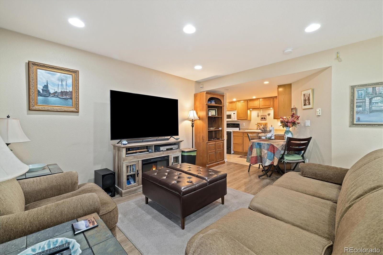 MLS Image #23 for 12522  locust way,thornton, Colorado