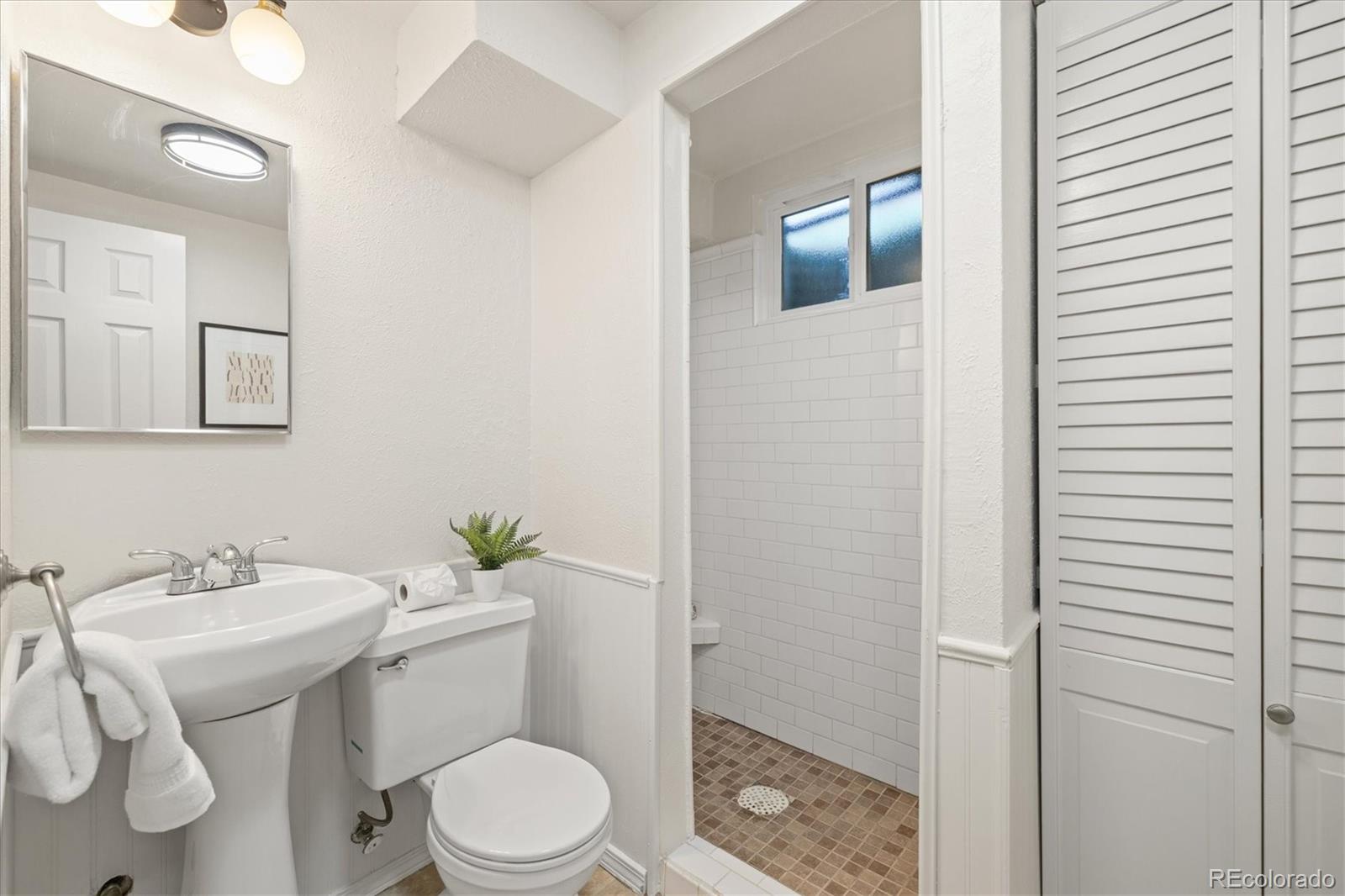 MLS Image #27 for 15940 w 3rd place,golden, Colorado