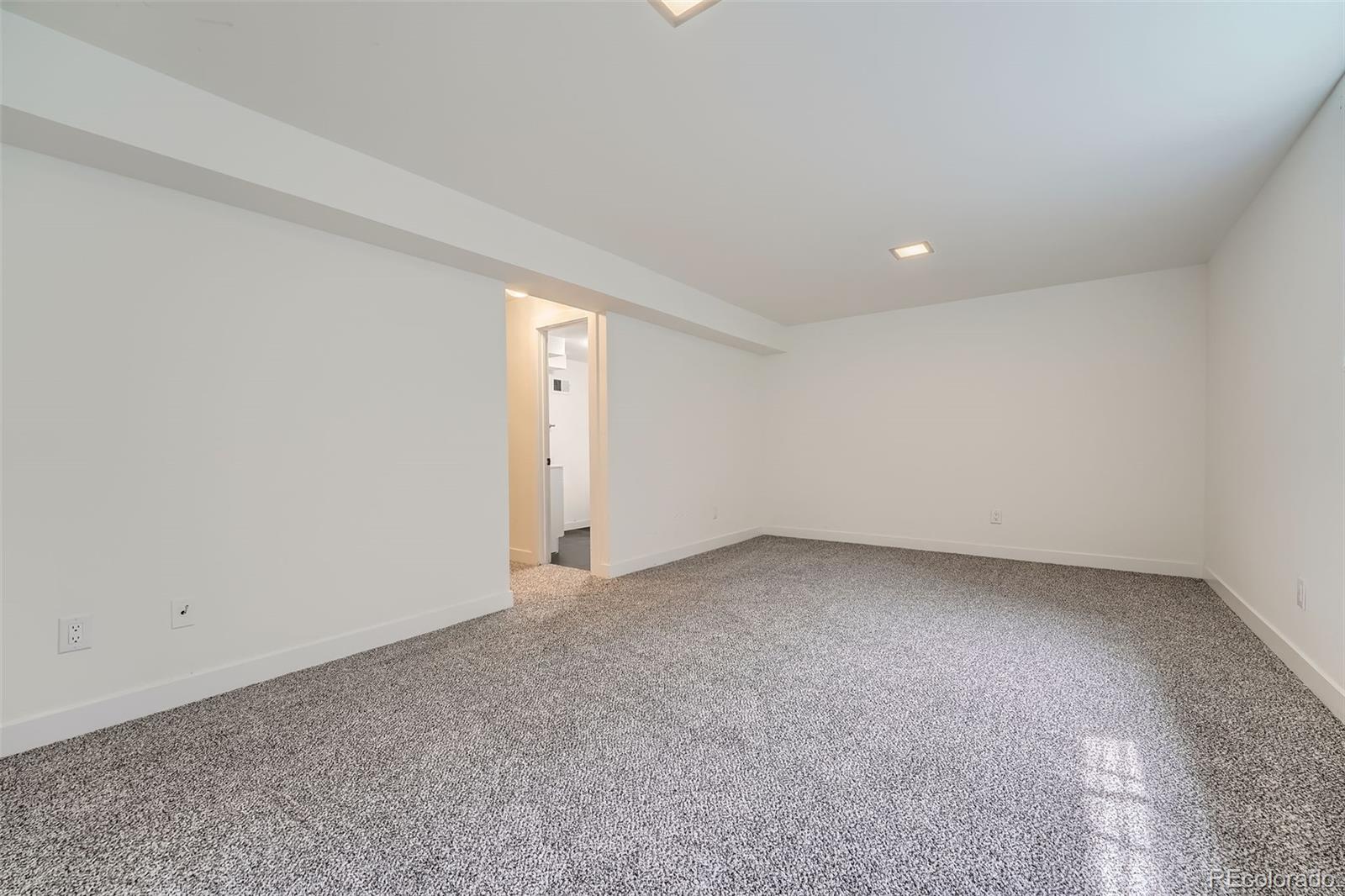 MLS Image #33 for 10235 e evans avenue,aurora, Colorado