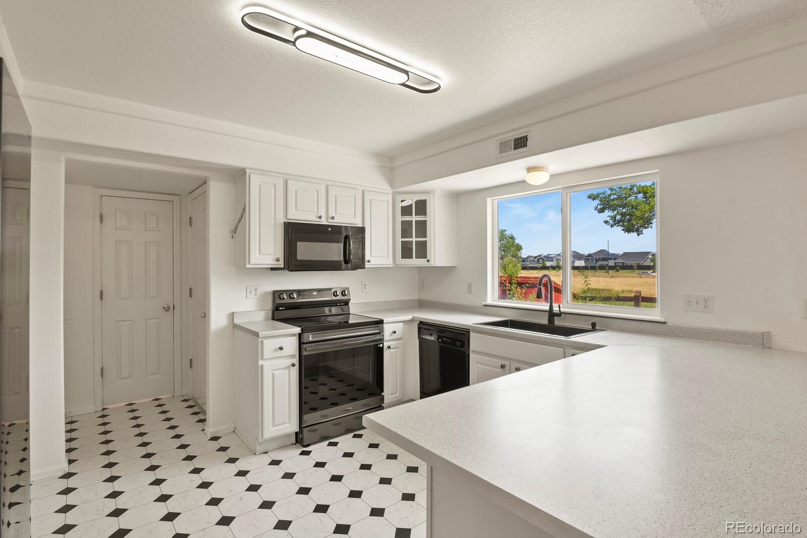 MLS Image #10 for 4054  perth street,denver, Colorado