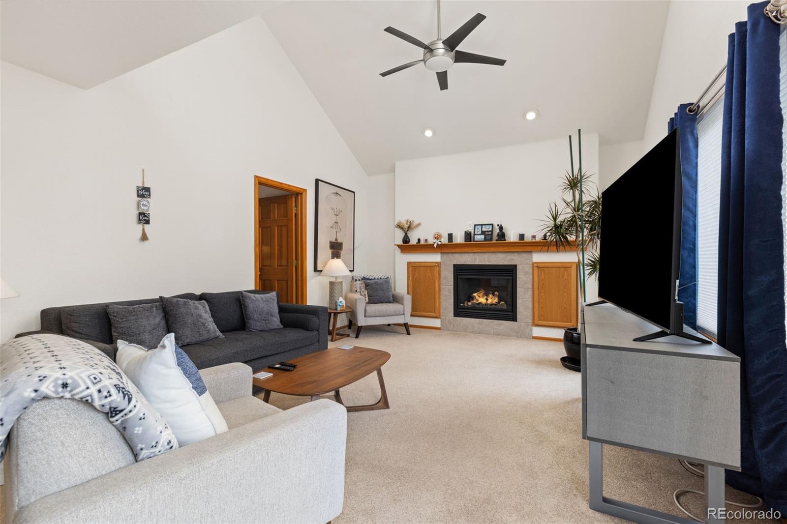 MLS Image #9 for 23032 e alamo place,aurora, Colorado