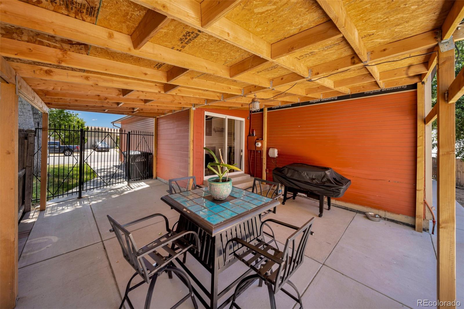 MLS Image #15 for 14601 e elk place,denver, Colorado