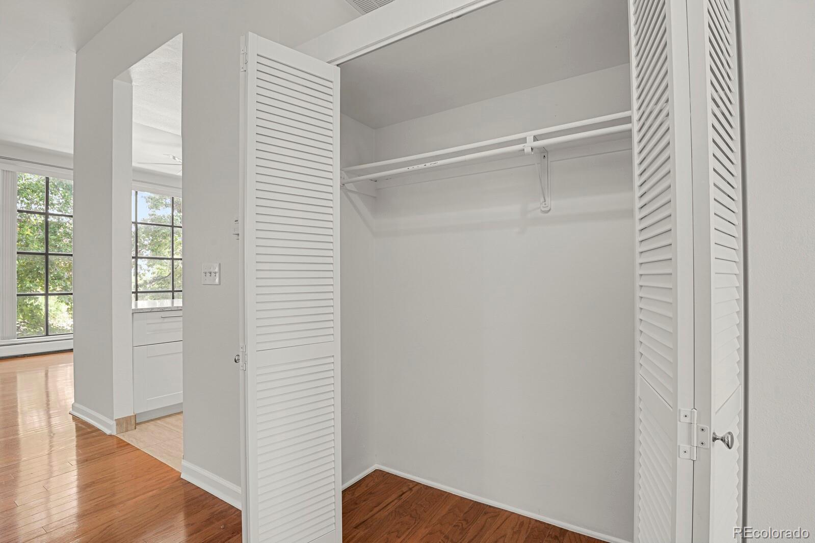 MLS Image #10 for 505 e 24th street,denver, Colorado
