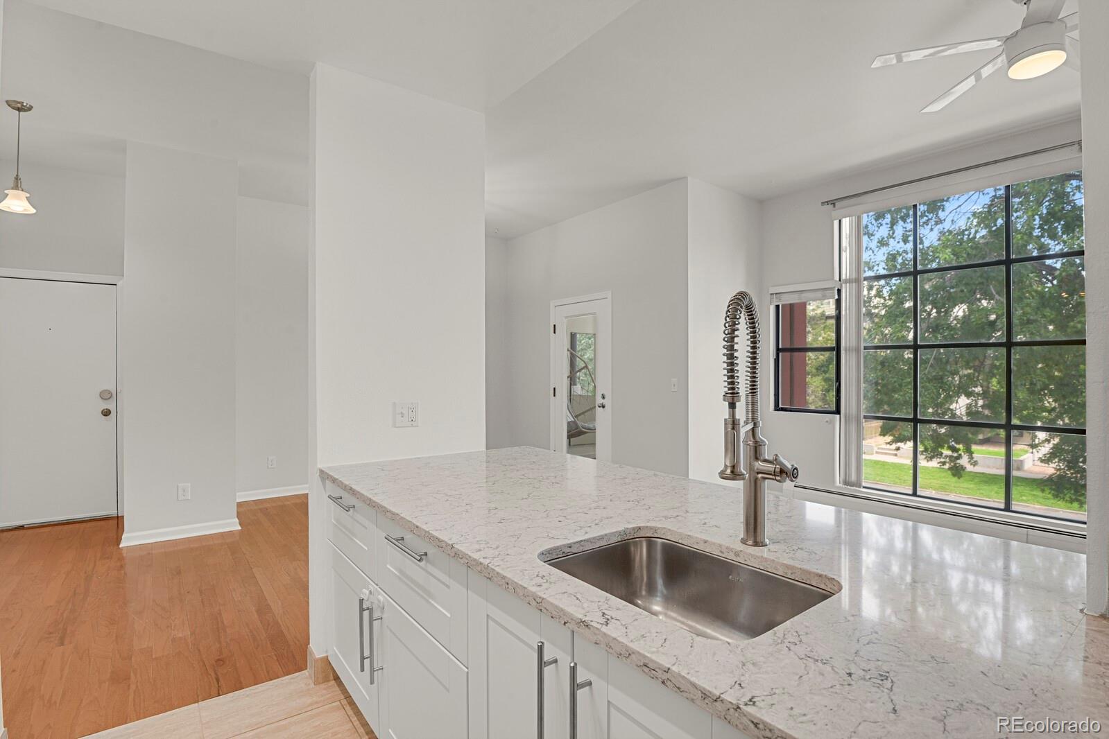 MLS Image #3 for 505 e 24th street,denver, Colorado