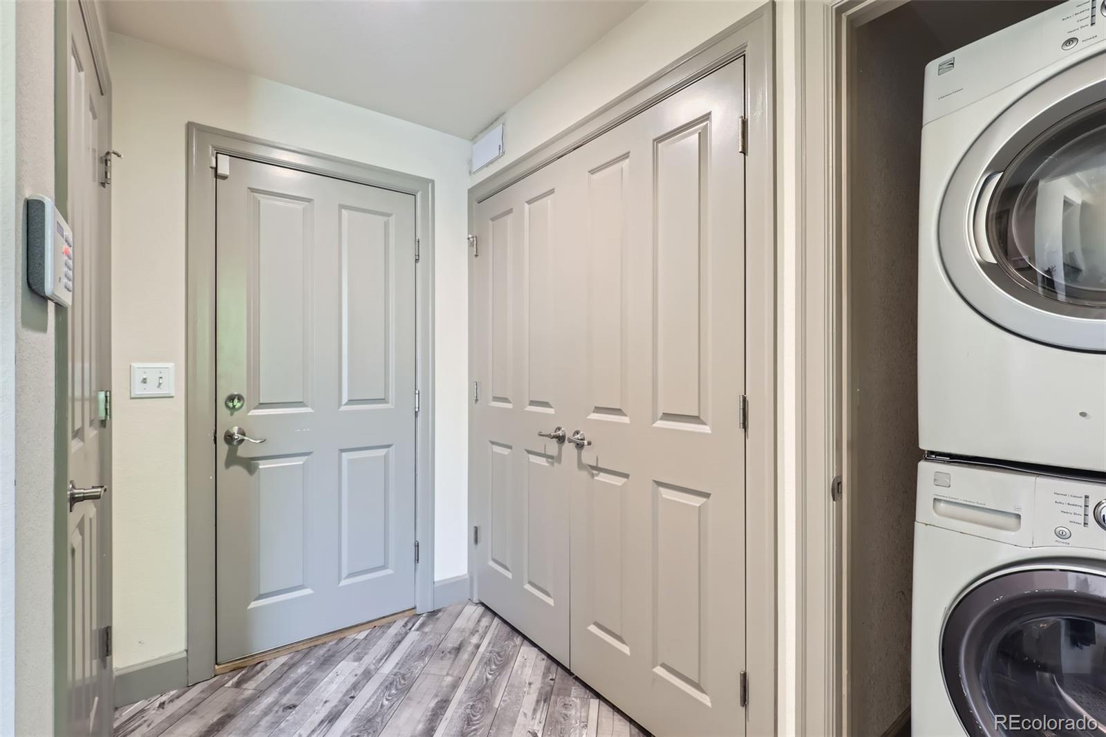 MLS Image #8 for 2950  geneva street,denver, Colorado
