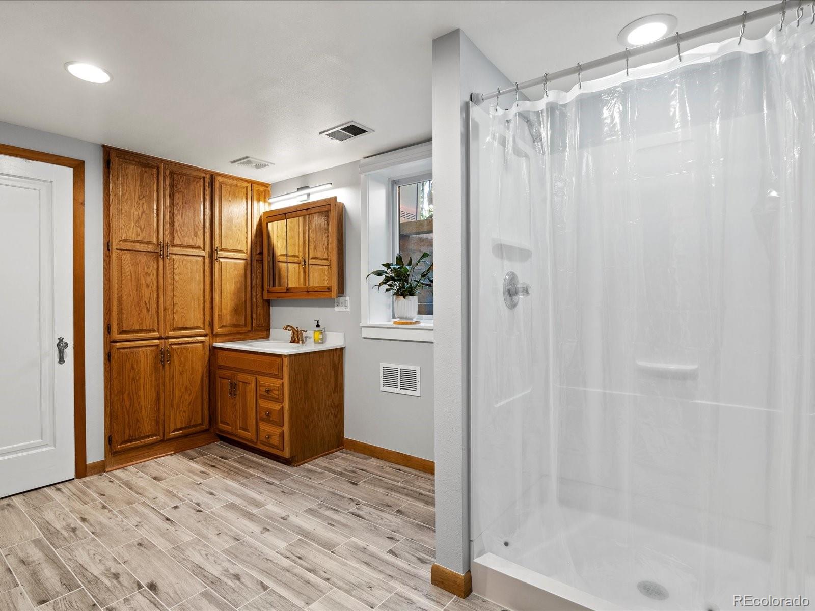 MLS Image #27 for 1827 s fairfax street,denver, Colorado