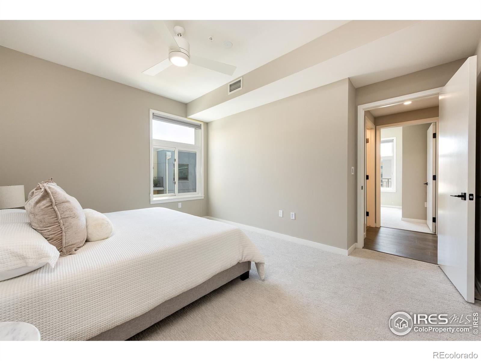 MLS Image #14 for 3701  arapahoe avenue,boulder, Colorado