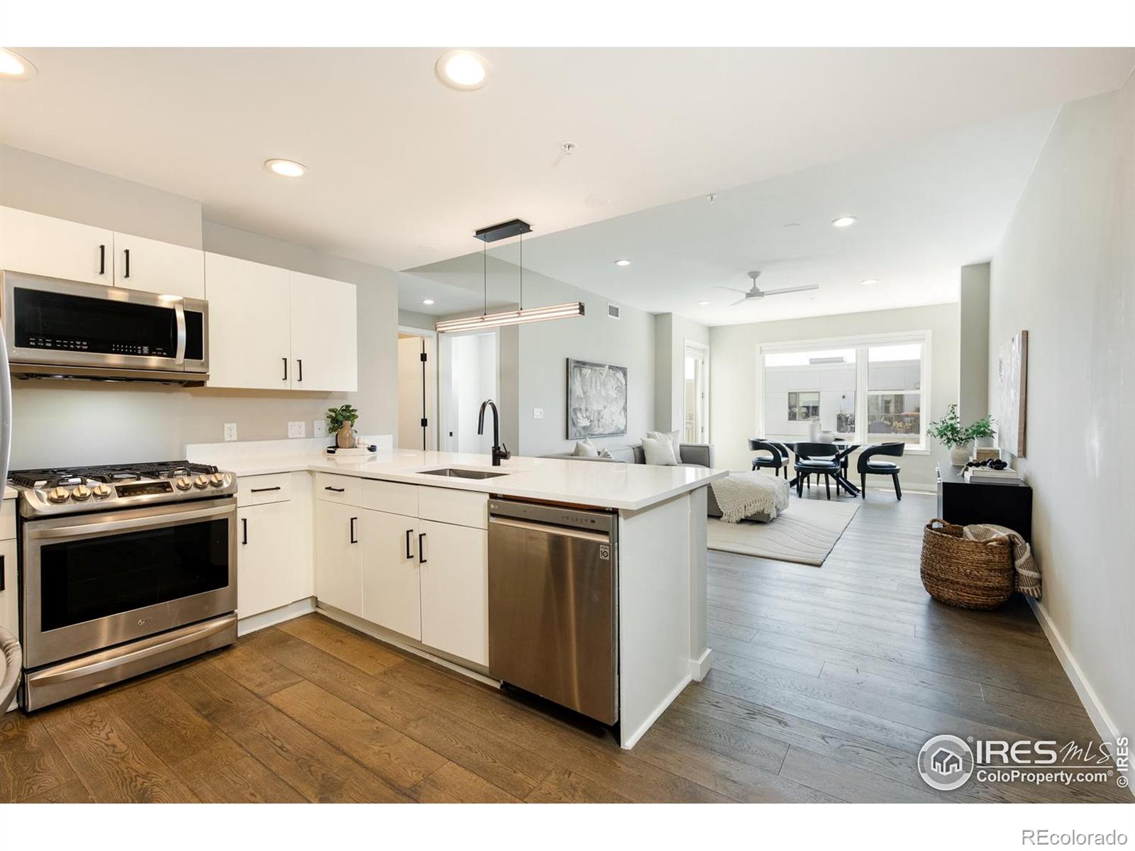MLS Image #5 for 3701  arapahoe avenue,boulder, Colorado
