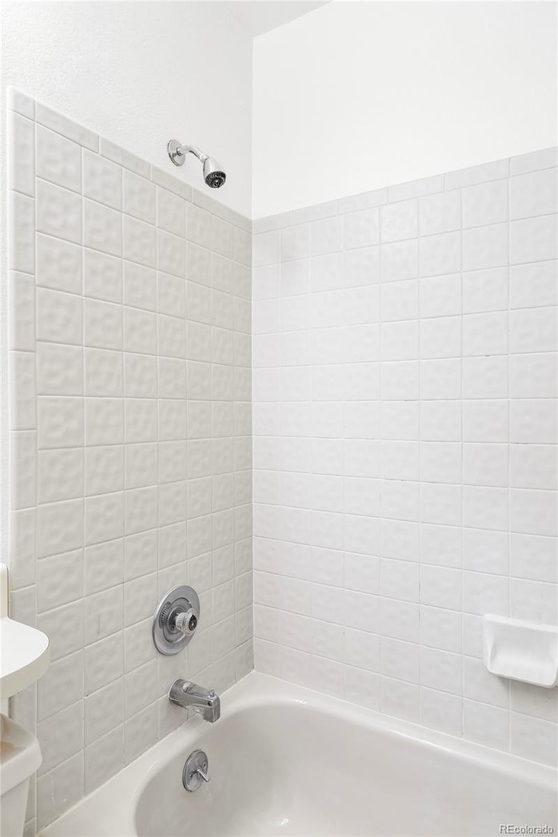 MLS Image #21 for 2040 s xenia way,denver, Colorado