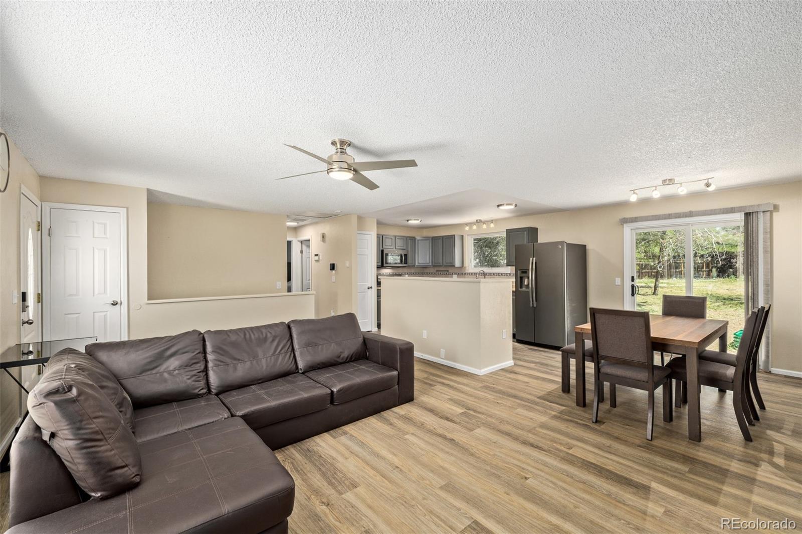 MLS Image #11 for 1394 s zeno street,aurora, Colorado