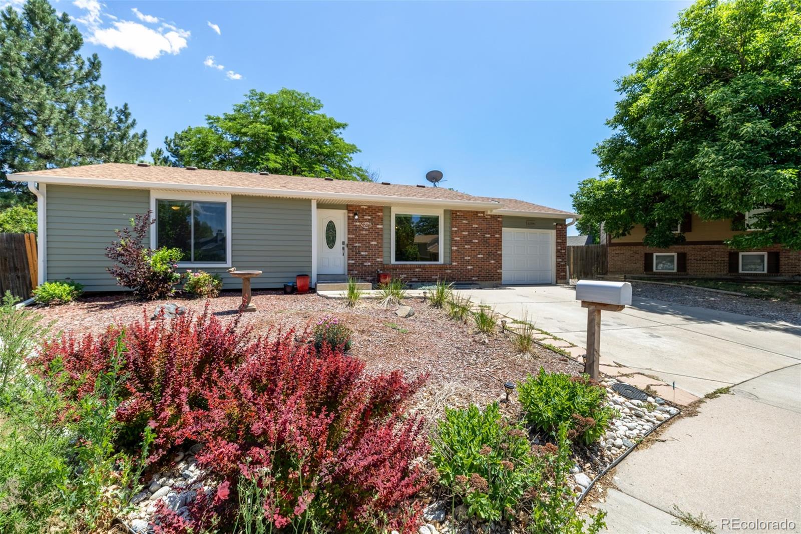 MLS Image #4 for 1394 s zeno street,aurora, Colorado