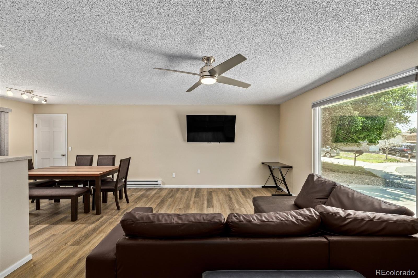 MLS Image #9 for 1394 s zeno street,aurora, Colorado