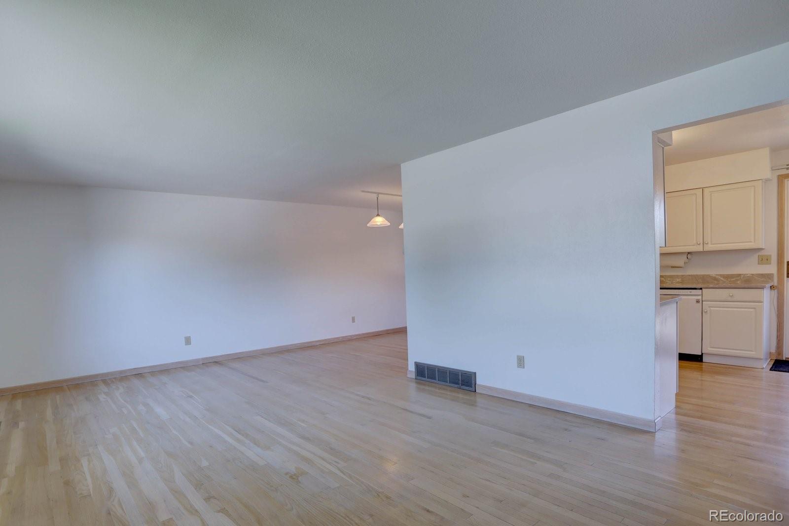 MLS Image #4 for 8693 w swarthmore place,littleton, Colorado