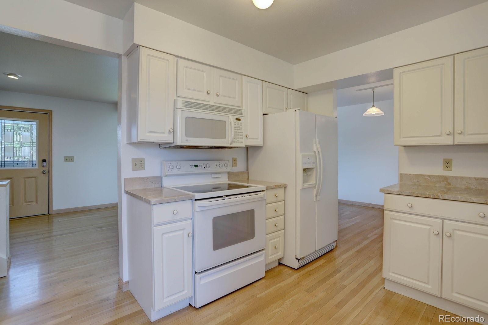 MLS Image #5 for 8693 w swarthmore place,littleton, Colorado