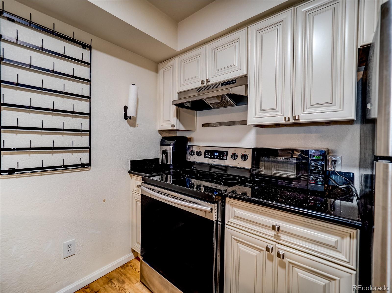 MLS Image #8 for 14590 e 2nd avenue,aurora, Colorado