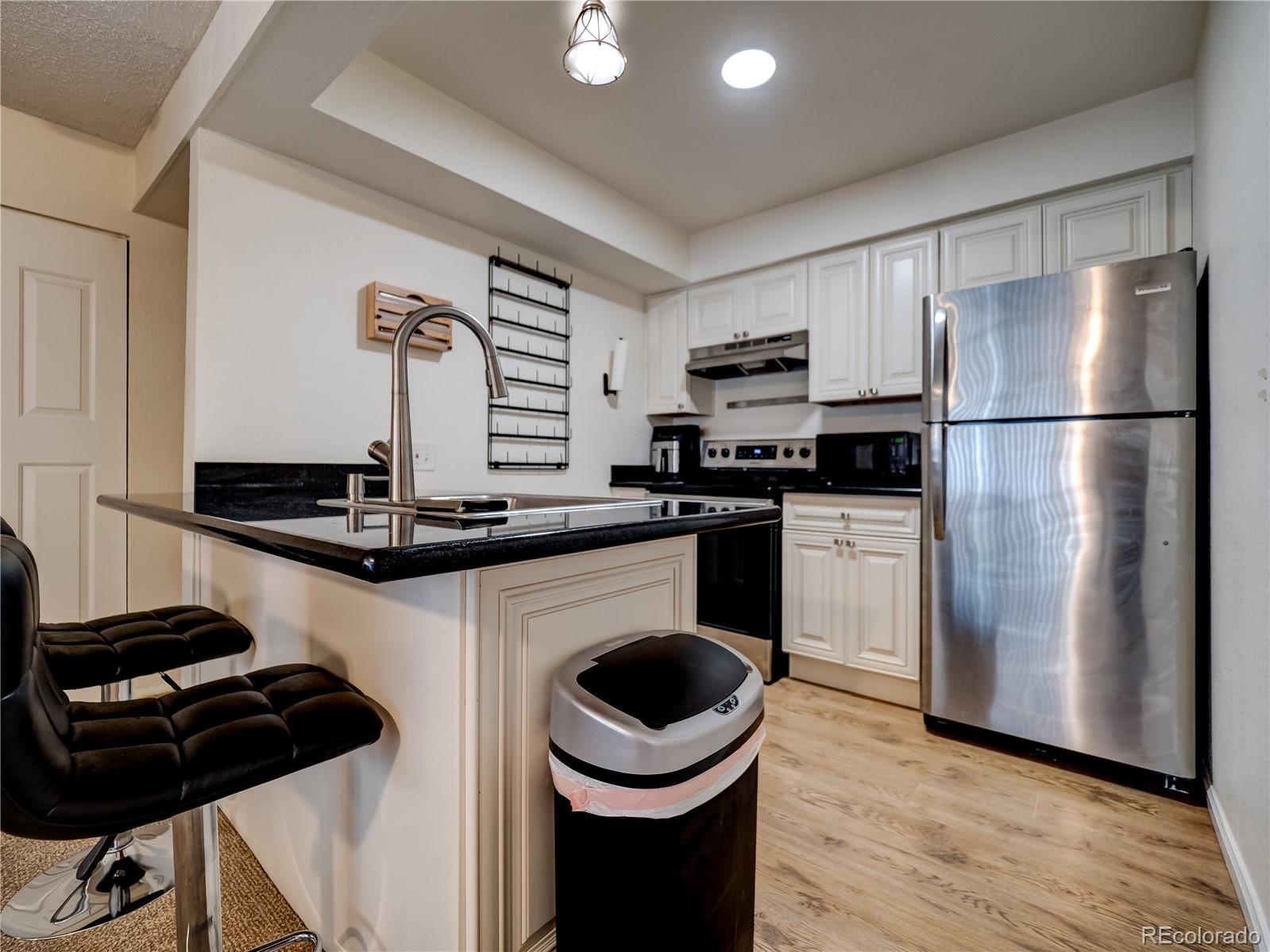 MLS Image #9 for 14590 e 2nd avenue,aurora, Colorado