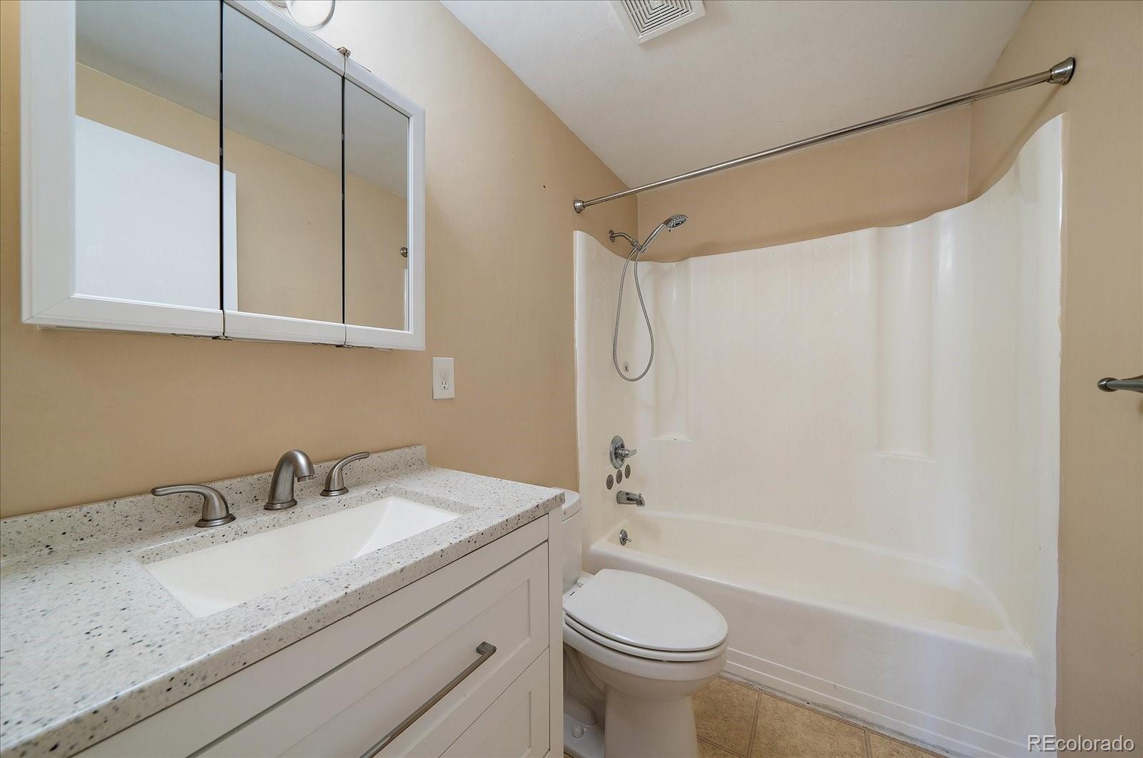 MLS Image #11 for 12642 e kansas place,aurora, Colorado