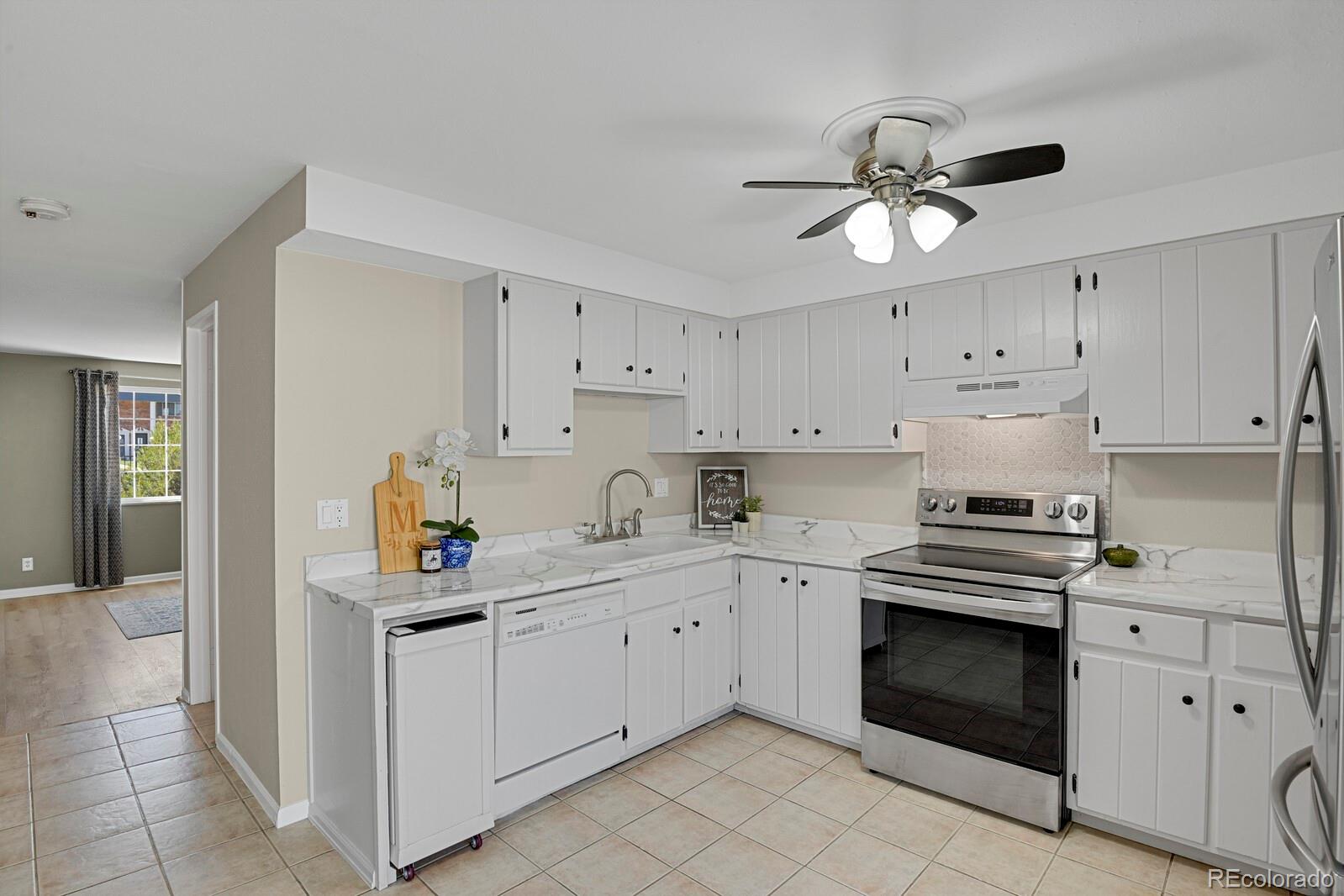 MLS Image #7 for 14042 e utah circle,aurora, Colorado