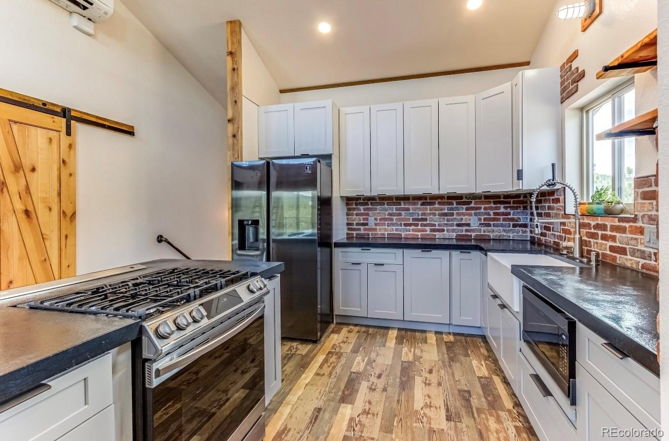MLS Image #15 for 33154  oak park drive,trinidad, Colorado