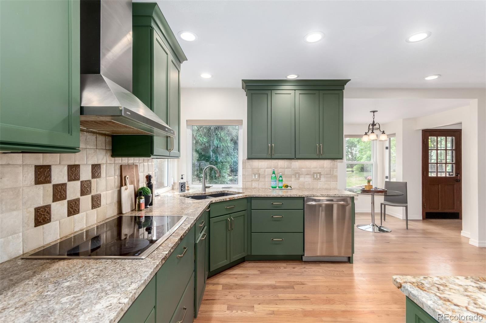 MLS Image #15 for 16  breamore court,castle pines, Colorado