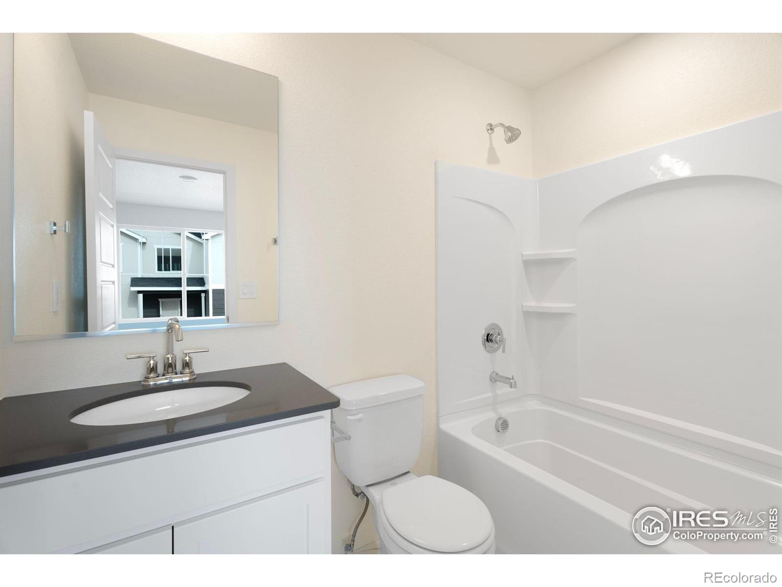 MLS Image #6 for 419  condor way,johnstown, Colorado