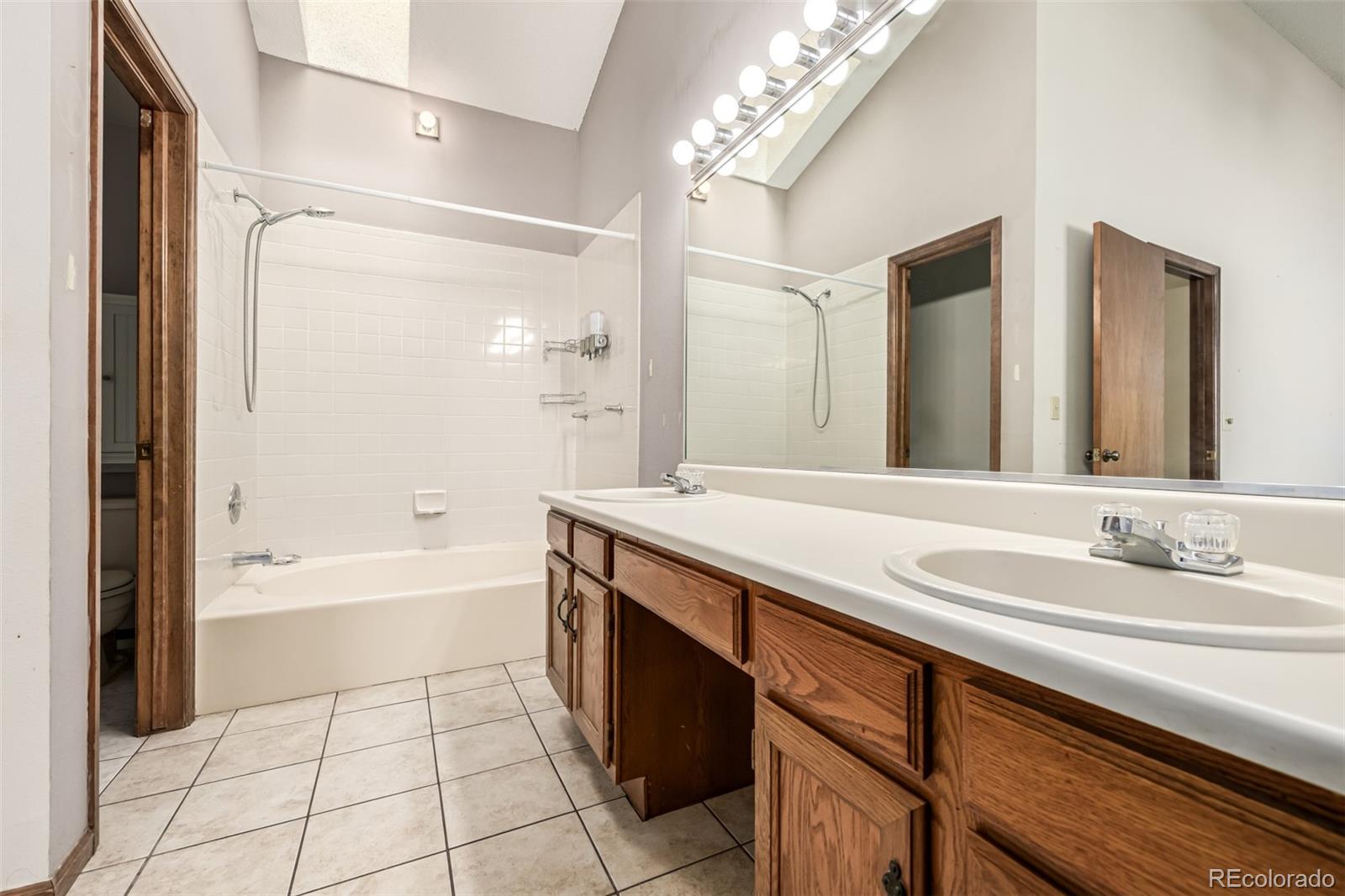 MLS Image #19 for 4207 s granby court,aurora, Colorado