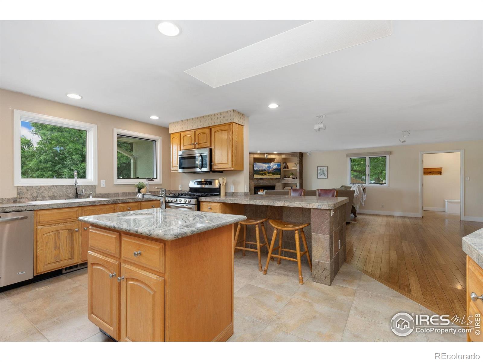 MLS Image #10 for 10947  lynne avenue,lafayette, Colorado