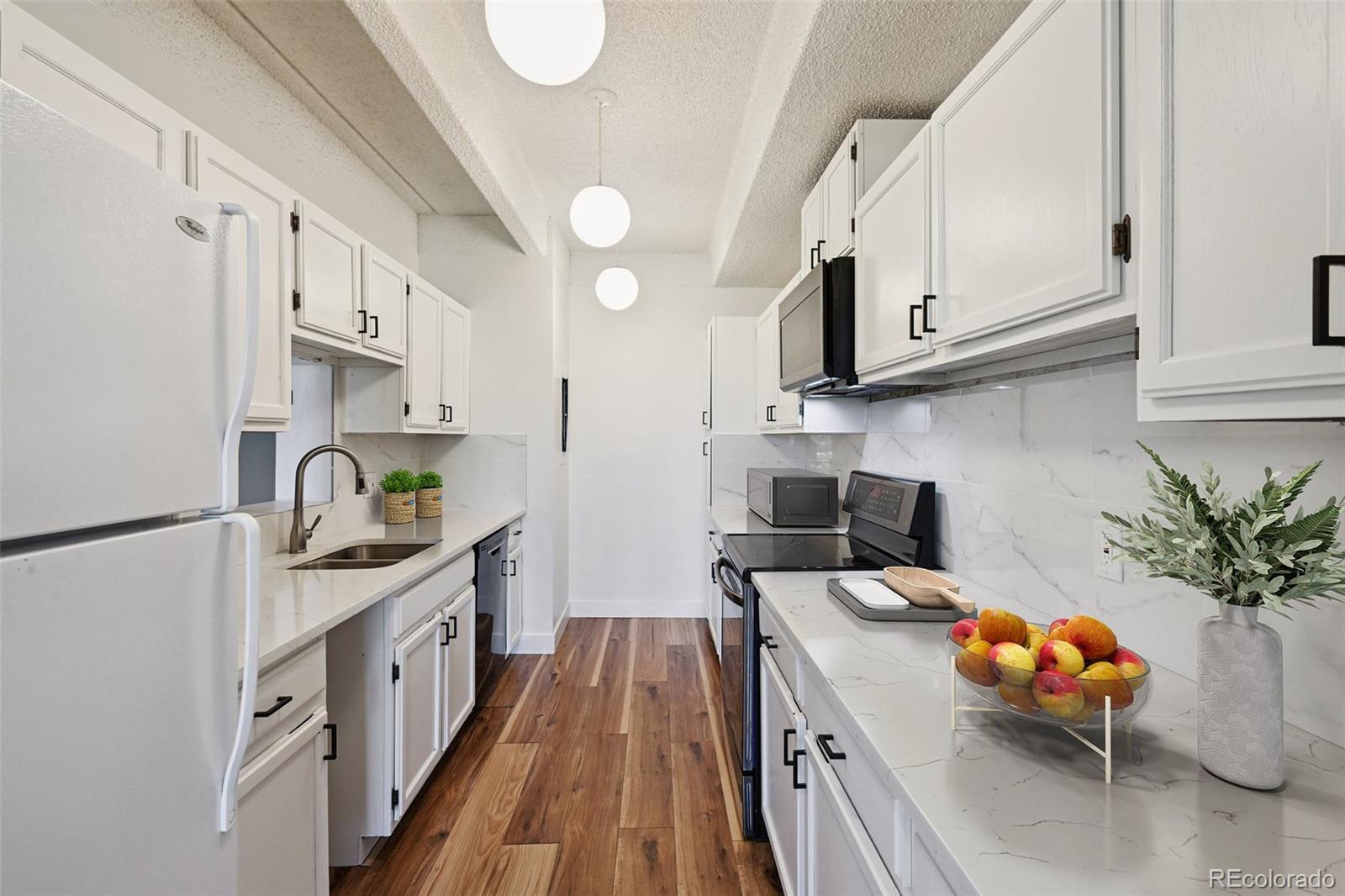 MLS Image #5 for 7865 e mississippi avenue,denver, Colorado