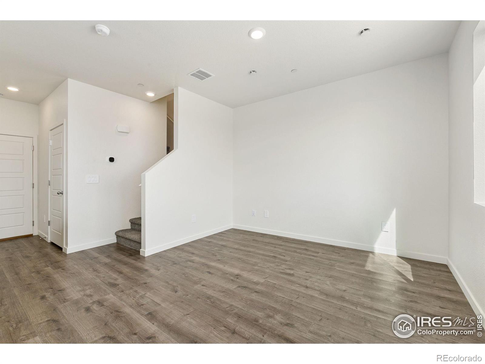 MLS Image #1 for 417  condor way,johnstown, Colorado