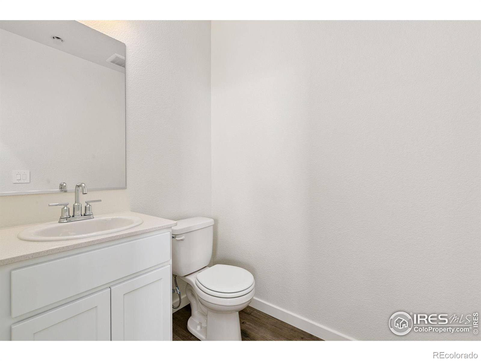 MLS Image #3 for 417  condor way,johnstown, Colorado