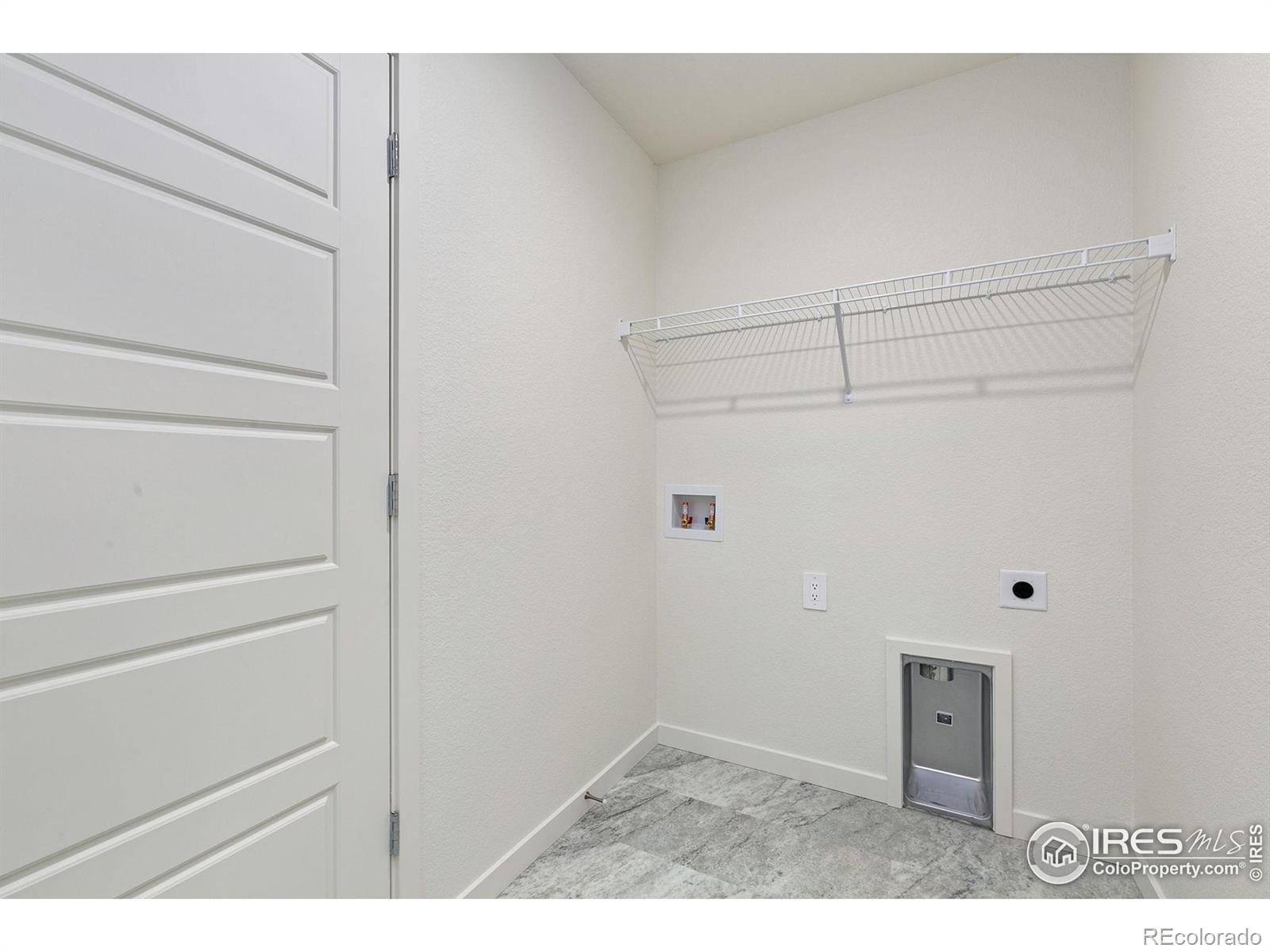 MLS Image #9 for 417  condor way,johnstown, Colorado