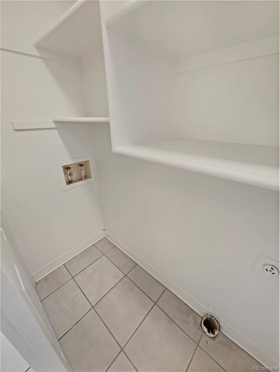 MLS Image #18 for 12444 e tennessee circle,aurora, Colorado