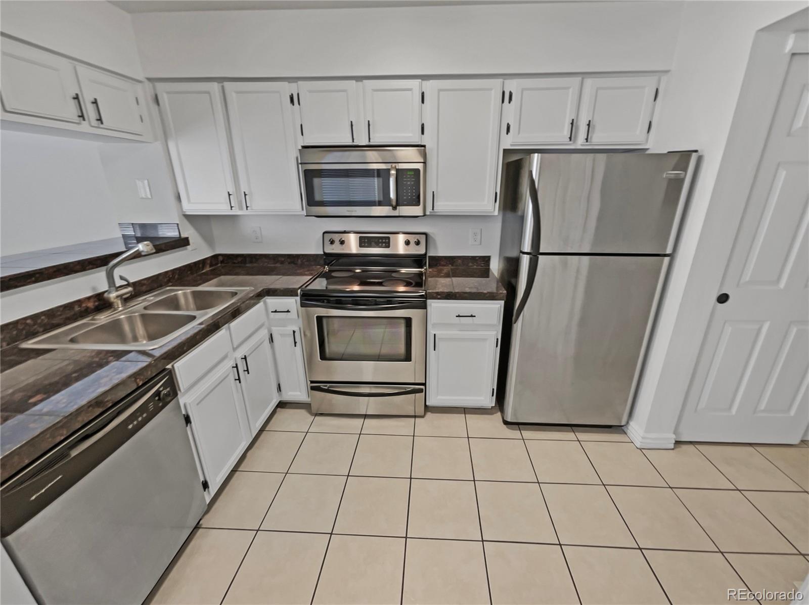 MLS Image #5 for 12444 e tennessee circle,aurora, Colorado