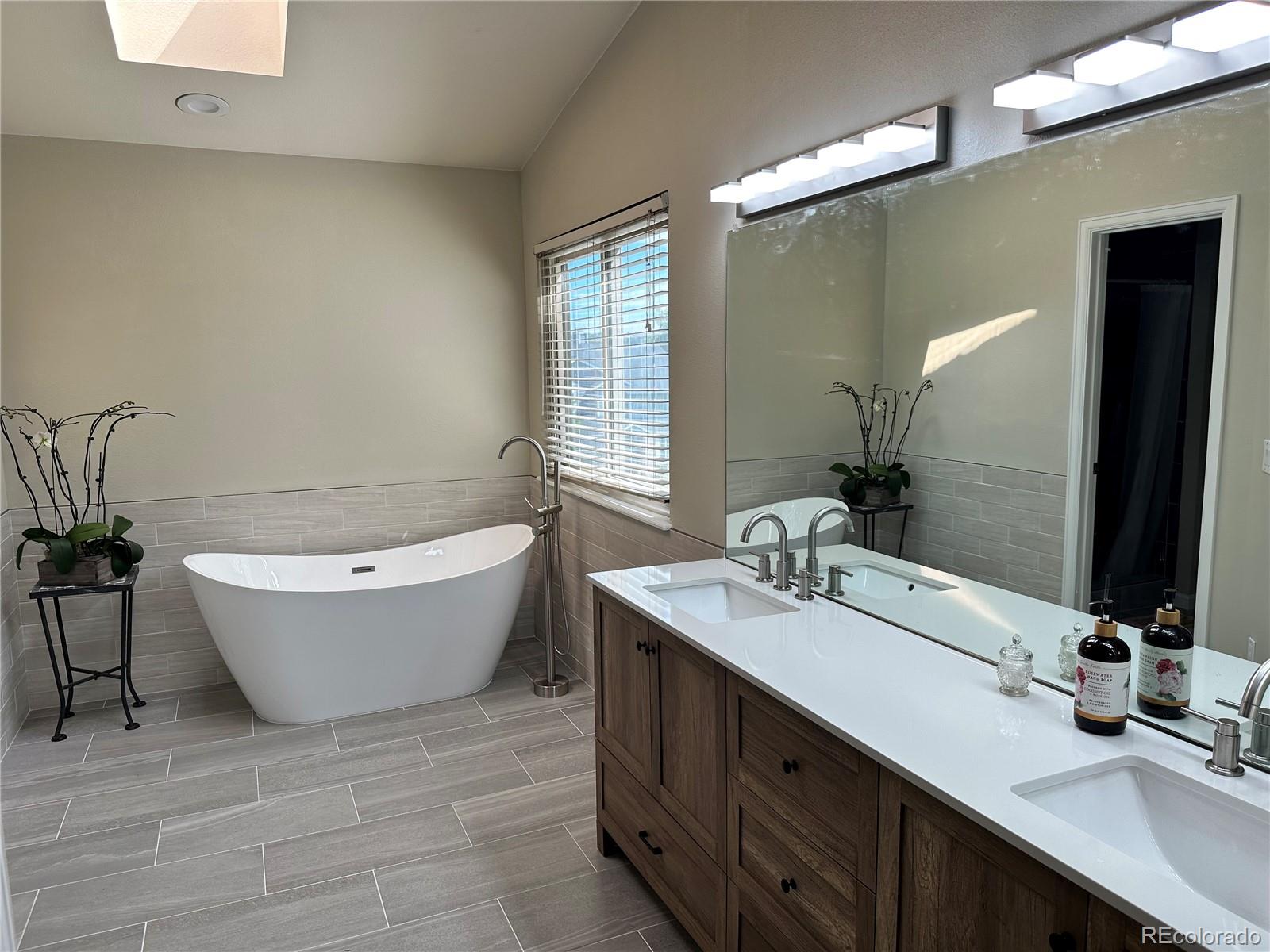 MLS Image #3 for 8661  snowbrush lane,highlands ranch, Colorado