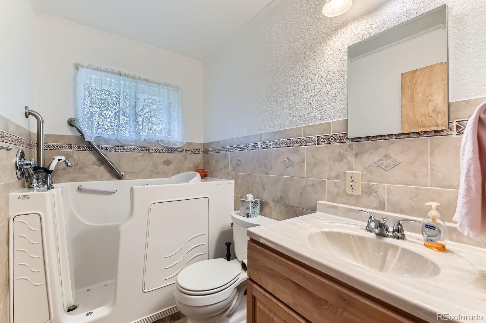 MLS Image #17 for 8247  vanguard drive,denver, Colorado