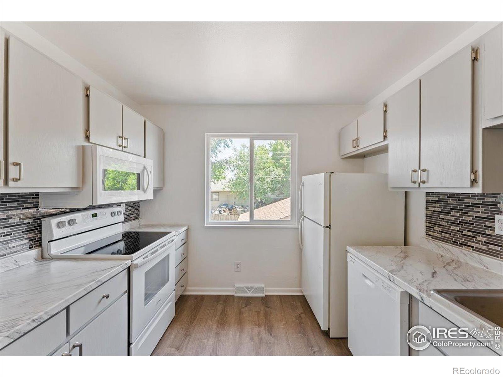 MLS Image #11 for 236 w taylor avenue,la salle, Colorado