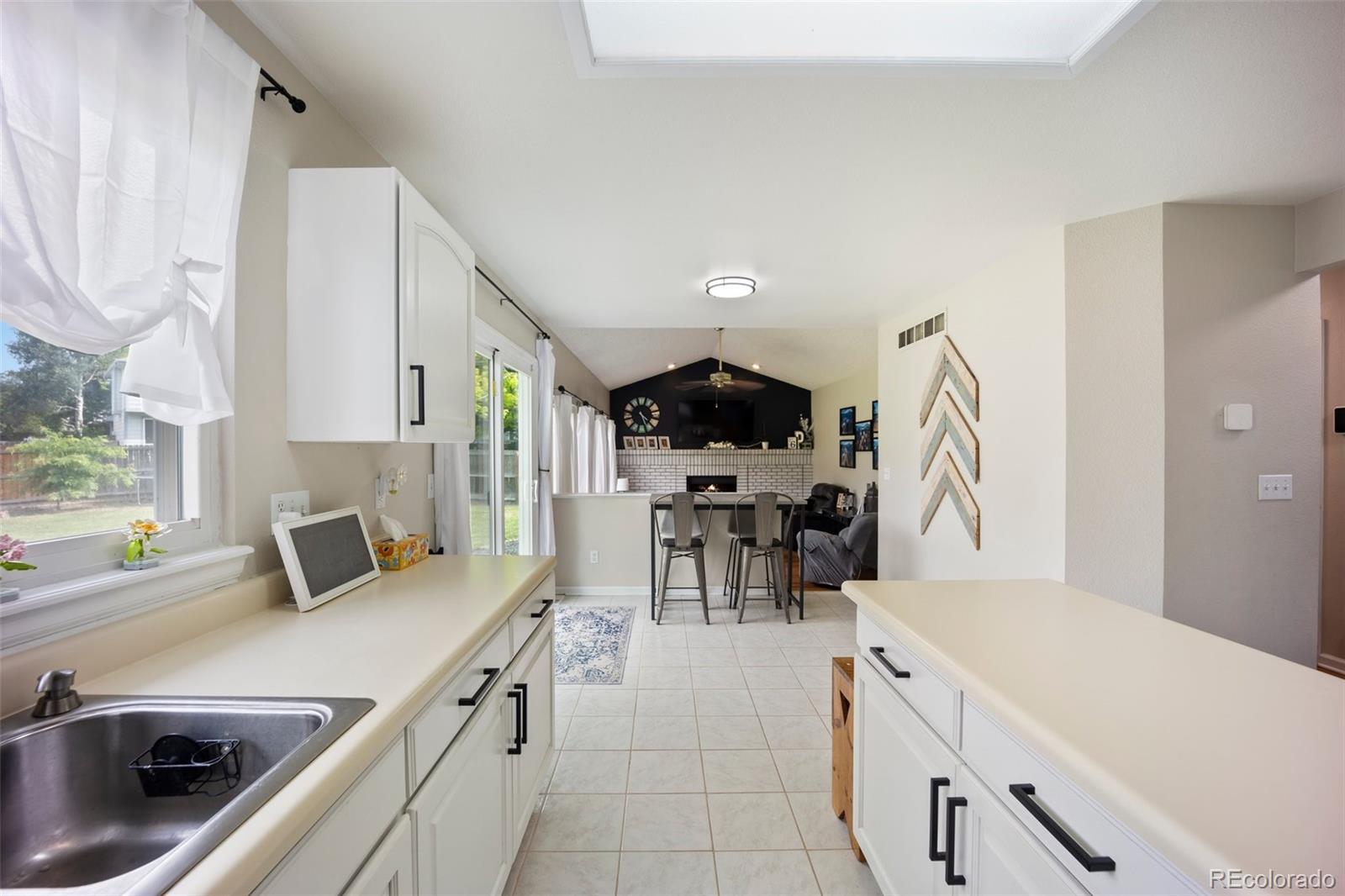 MLS Image #12 for 5552 s lisbon lane,centennial, Colorado