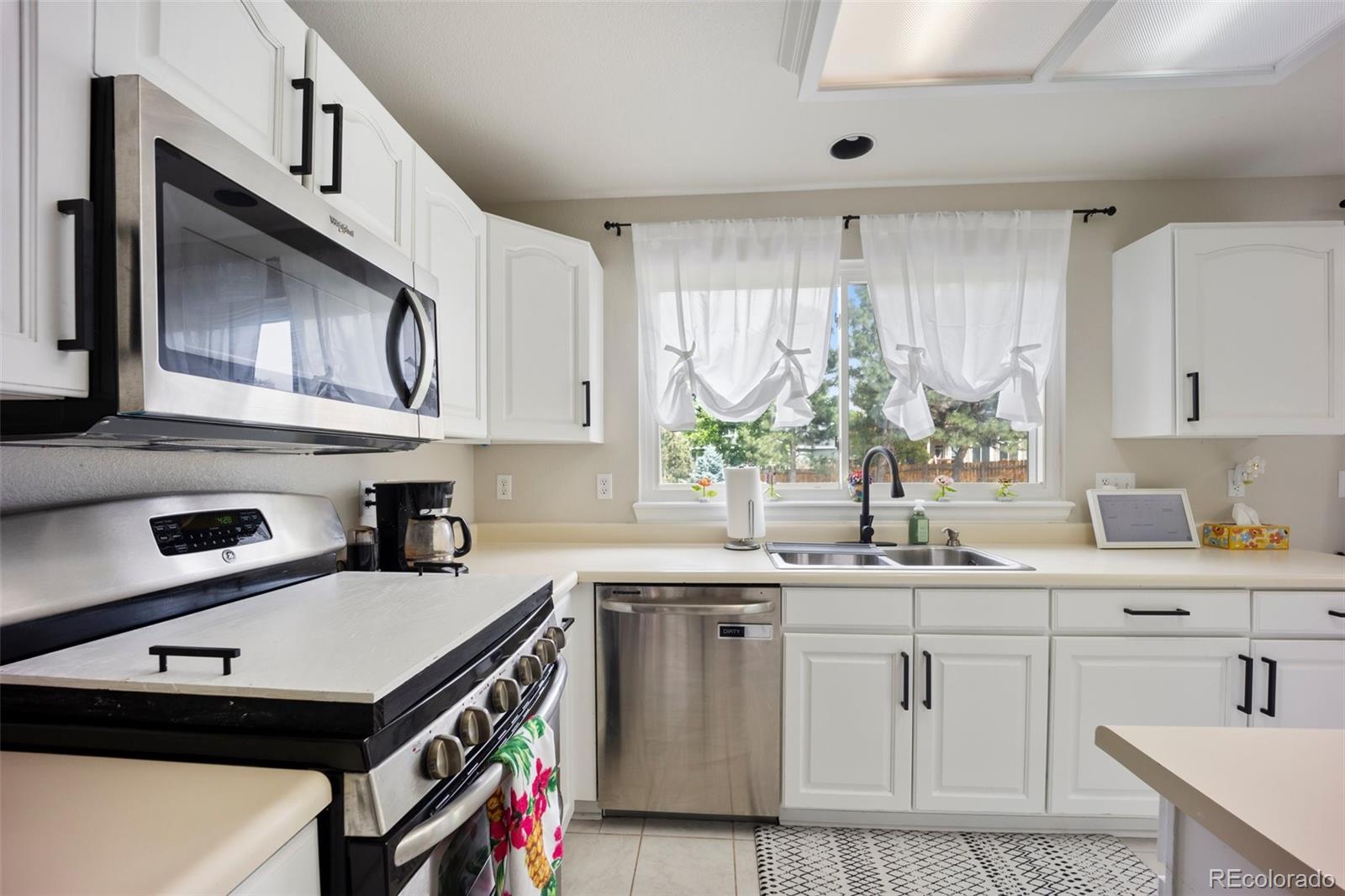 MLS Image #14 for 5552 s lisbon lane,centennial, Colorado