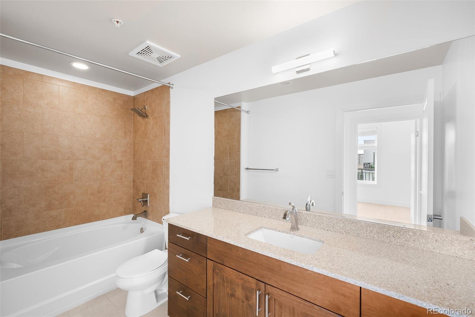 MLS Image #10 for 3301  arapahoe avenue,boulder, Colorado