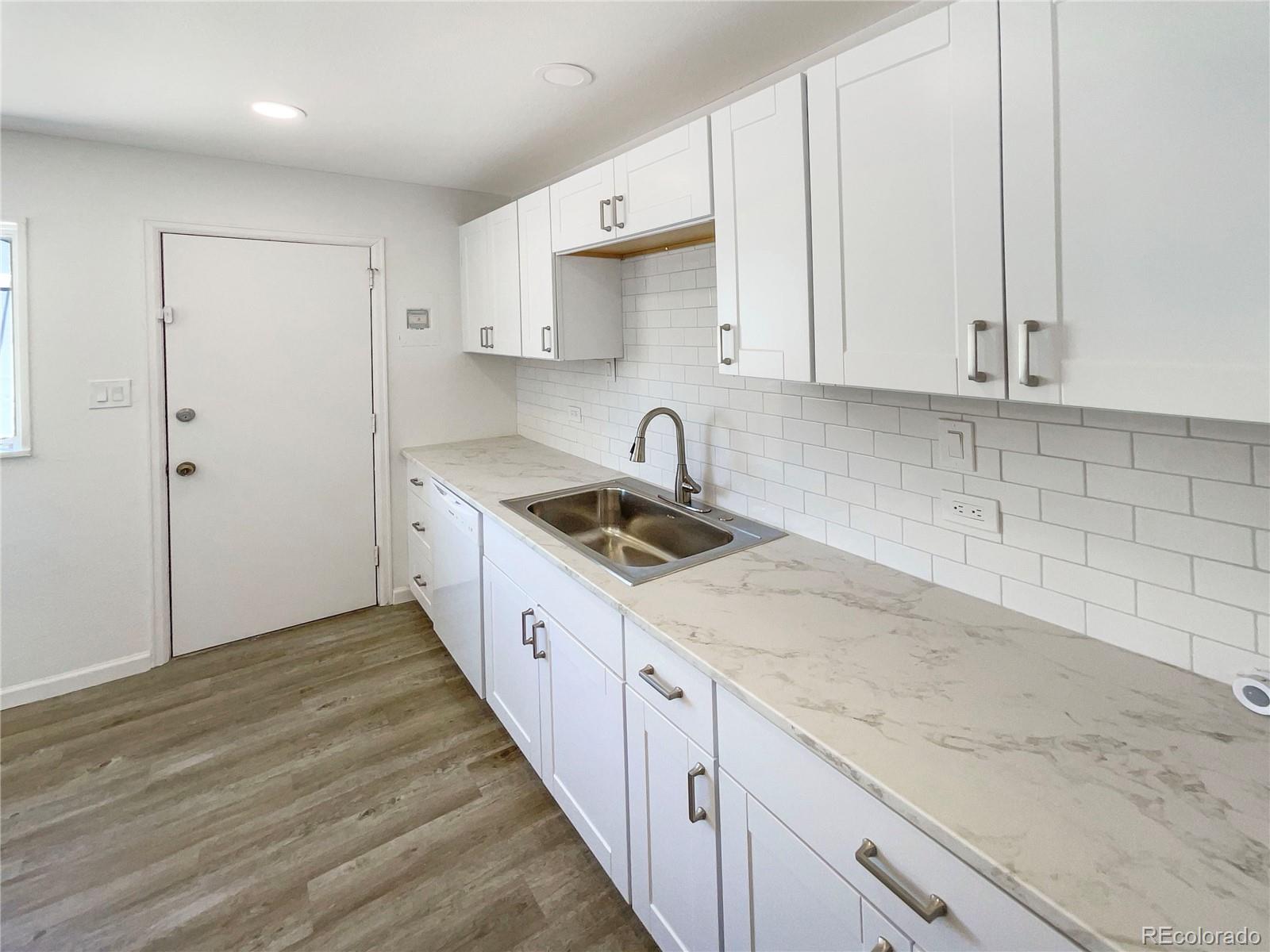MLS Image #11 for 1298 s seneca way,denver, Colorado
