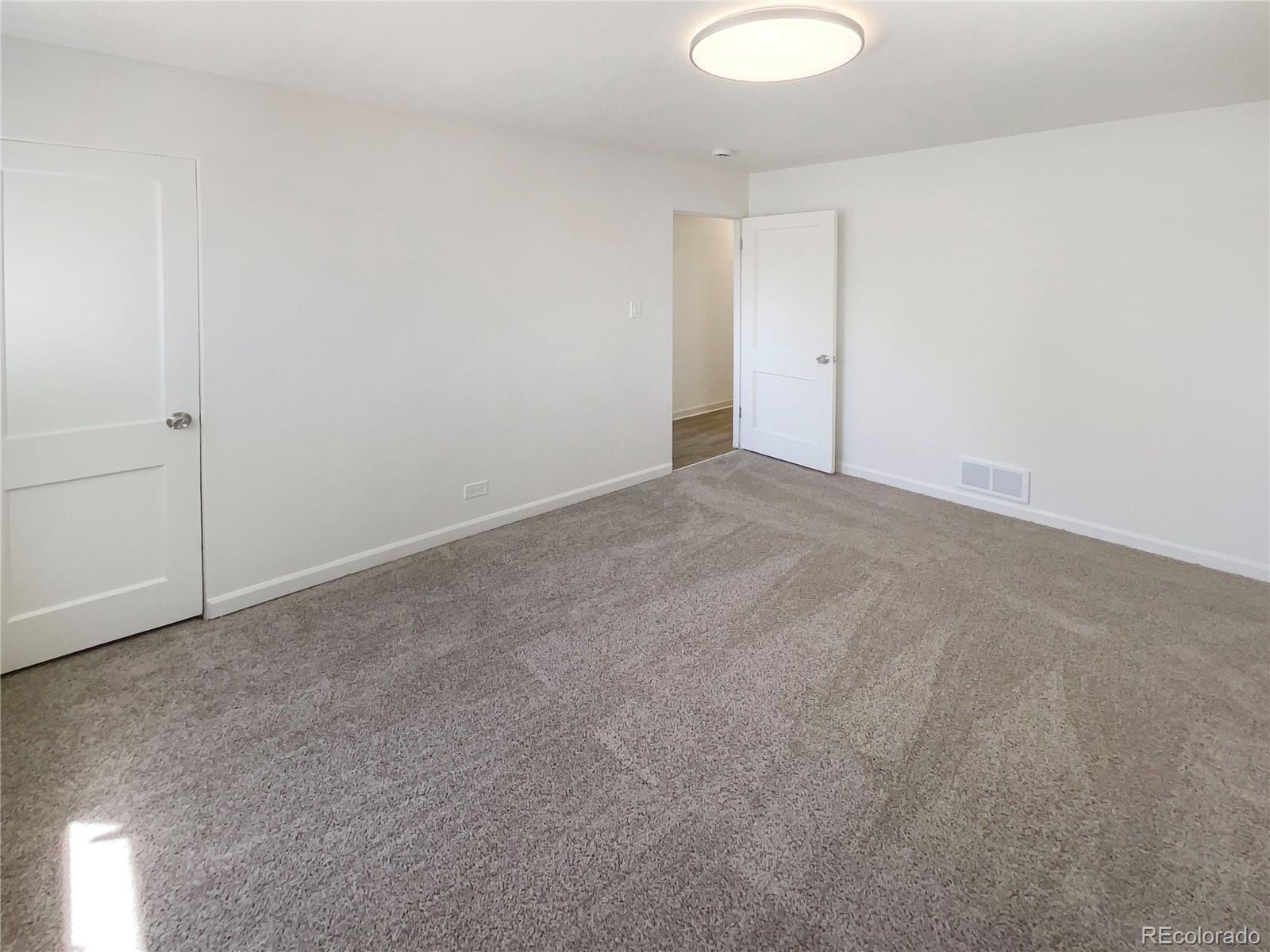 MLS Image #17 for 1298 s seneca way,denver, Colorado