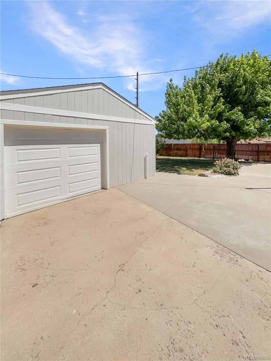 MLS Image #20 for 1298 s seneca way,denver, Colorado