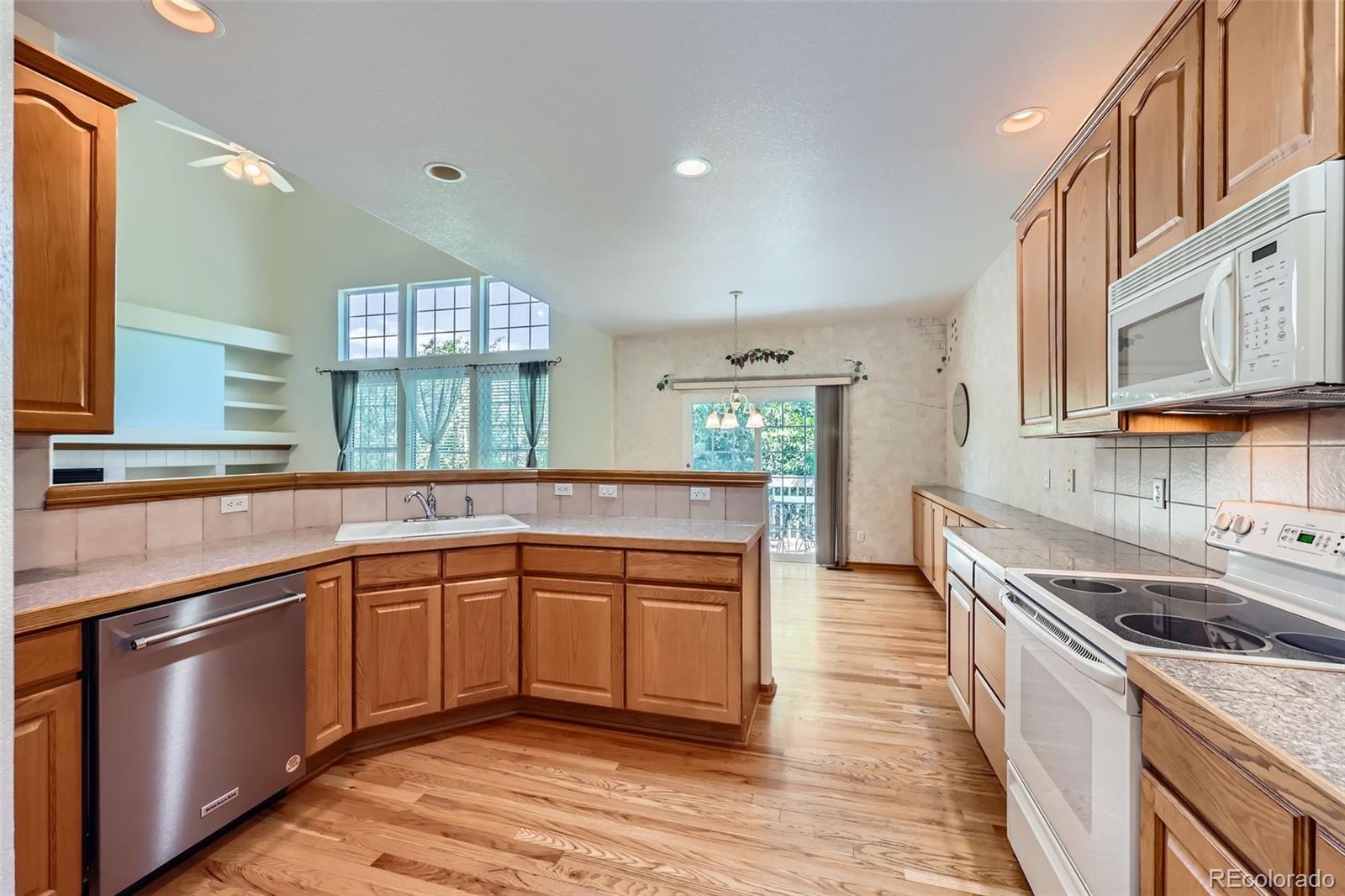 MLS Image #4 for 3818  mallard drive,highlands ranch, Colorado