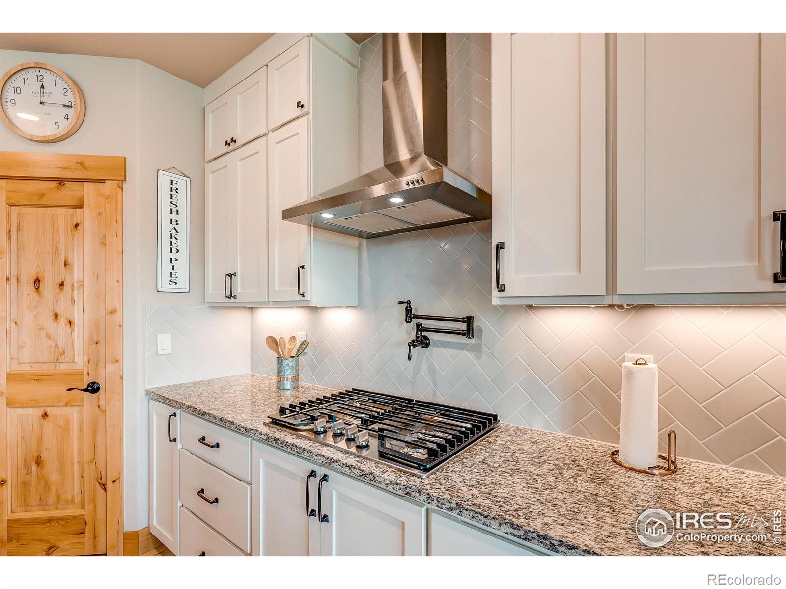 MLS Image #13 for 3047  lake verna drive,loveland, Colorado